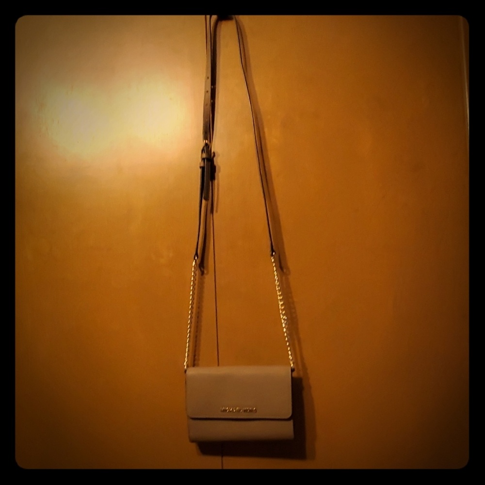 Michael Kors Cluth Crossbody